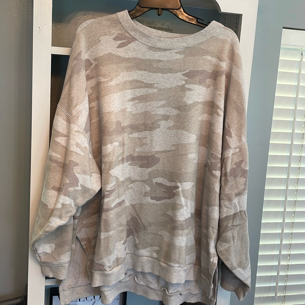 American Eagle outfitters sweatshirt